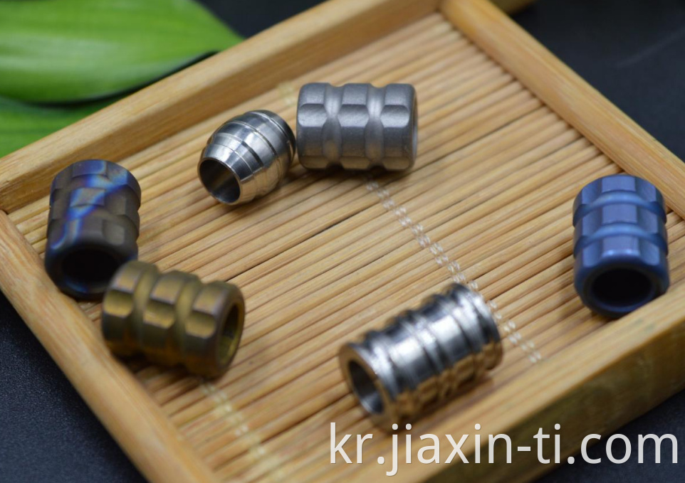 titanium knife beads (4)